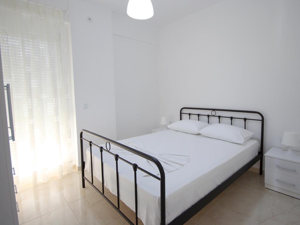 Nefeli Apartments Sarandë Exterior foto